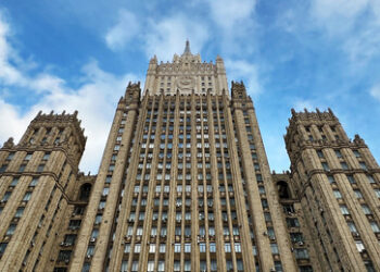 Außenministerium: Europa betrachtet Gespräche mit Moskau als Deckmantel für Eskalation
