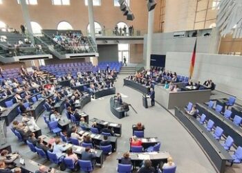 Bundestag beschließt neues "Gebäudemodernisierungsgesetz"