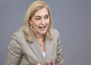 Bundestag und Bundesrat geben grünes Licht für umstrittene Reform der GKV