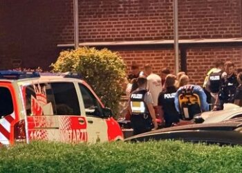 Deutschland am Wochenende: Erneut bundesweite Vorfälle mit Messer- und Machetenattacken