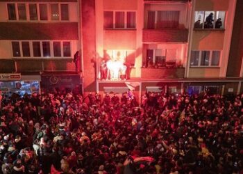 Düsseldorf: Massive Randale marokkanischer "Fußballfans" nach verlorenem Frankreich-Spiel