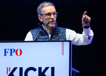 FPÖ: "Kein Kind wird geschützt" – Kritik an geplanter Altersprüfung im Netz