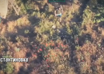 FSB-Drohneneinheit schaltet zehn ukrainische Saboteure in DVR aus (VIDEO)