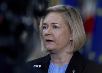 Finnland schließt sich Forderung nach Ausschluss Spaniens aus Schengen-Raum an