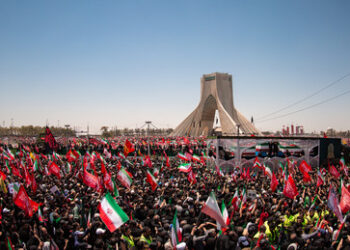 Iran-Berichterstattung: Warum man wahre Trauer zum Verschwinden bringen muss