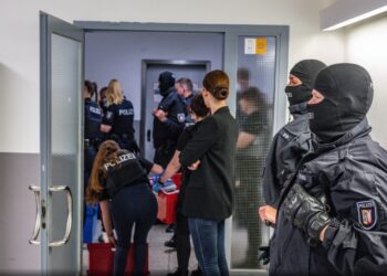 Kiel: Großpolizeieinsatz wegen DNA-Test aller Hochhausbewohner