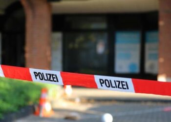 Messerattacke in Köln: 14-Jähriger schwer verletzt – vorbestrafter Obdachloser in U-Haft
