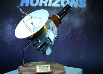 NASA-Sonde New Horizons beendet 321-tägige Hibernationsphase