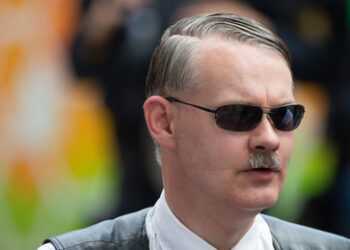 Stefan Wijkamp: Hitler-Doppelgänger wegen Volksverhetzung angeklagt