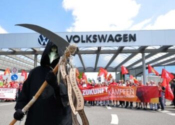 VW-Chef will weitere 50.000 Stellen streichen – droht vier Standorten in Deutschland das Aus?