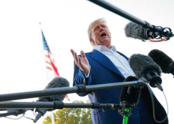 "Dreiste Form der Korruption": Verdacht gegen Trump wegen Insider-Handels erhärtet sich