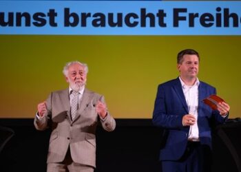 CDU Sachsen-Anhalt setzt auf Anti-Merz-Wahlkampf: Hallervorden vergleicht Kanzler mit Hitler