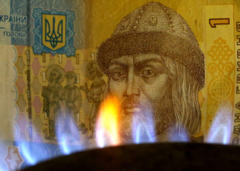Devaluierung der Hrywnja Richtung 50: Ukrainische Reserven brennen langsam ab