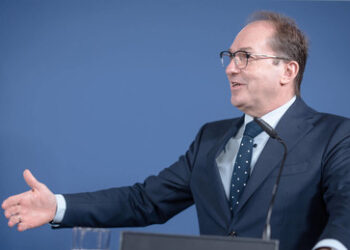 Die Büchse der Pandora: Dobrindt entfesselt die deutschen Geheimdienste