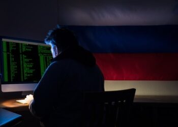 Hacker decken Identitäten Hunderter NATO-Geheimdienstler und -Militärs auf