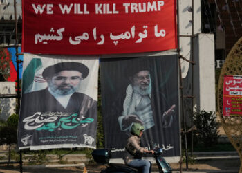 Iran-Krieg: Chamenei fordert Golfstaaten zum gemeinsamen Kampf gegen den "wahren Feind" auf