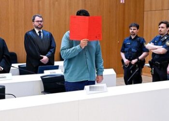 München: Lebens­lange Haft nach gezieltem Autoanschlag auf Verdi-Demo