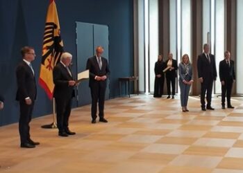 Staatsrechtler: Merz verstößt mit Ministervereidigung gegen Verfassungsrecht
