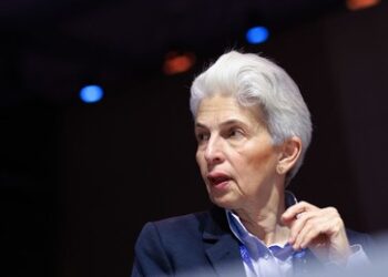 Strack-Zimmermann will Visumsverbot für Russen, klagt über EU-Uneinigkeit