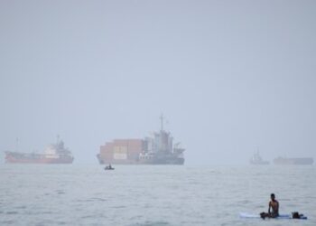 USA schleusen heimlich Öltanker über südliche Schifffahrtsroute durch die Straße von Hormus