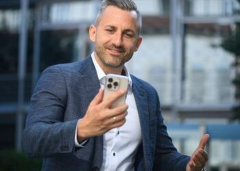 "Was wollt ihr noch wissen?" – Fragliche Springer-Kampagne gegen AfD-Politiker Siegmund