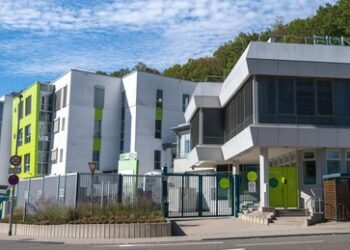 1.800 Arbeitsplätze betroffen – BioNTech schließt drei Werke auf einmal