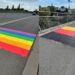 Aschaffenburg: Regenbögen mit Deutschlandfahne übermalt – Stadt erstattet Anzeige