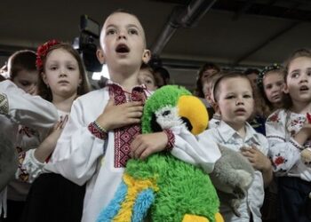 Die Ukraine verliert in rasantem Tempo ihre Kinder
