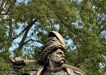 Identitäre stellen Sobieski-Büste in Wien auf