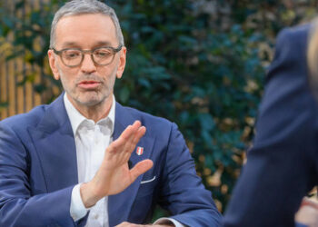 Kickl warnt vor "bösem Erwachen" und kritisiert Österreichs Ukraine-Kurs