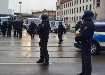 Magdeburg: Proteste und Freudenfeste - Alle verfügbaren Polizeikräfte am Wahlabend im Einsatz