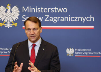 Moskau: Sikorskis Äußerungen zu NATO-Übungen nahe Kaliningrad gefährden Polen selbst 