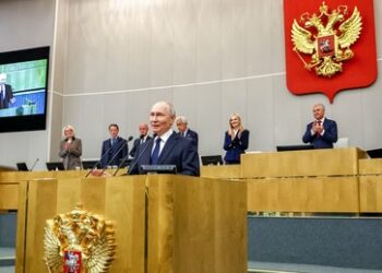 Putin bei erster Duma-Sitzung nach Parlamentswahl: "Niemand kann unser Volk einschüchtern"