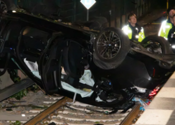 Tödlicher Autounfall und mehrere Brände: Chaotische Nacht für Berliner Einsatzkräfte