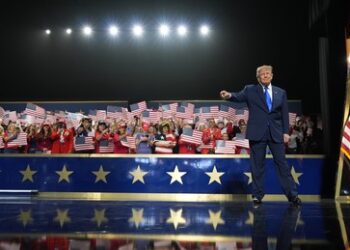 "Trump-Dividende": US-Präsident lockt Wähler vor Kongresswahlen mit 5000 Dollar