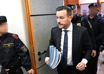 Hausarrest samt Fußfessel statt Gefängnis für René Benko