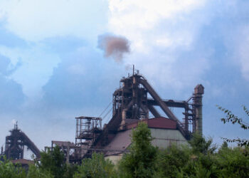 Russland greift größte Metallfabriken der Ukraine an