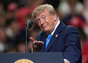 Streit um Zeitumstellung: Trump veröffentlicht Telefonnummer von Senator
