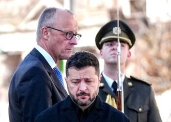 Verzweiflungsbesuch, wenn zu Hause alles brennt – Reaktionen auf Kiew-Reise des Kanzlers