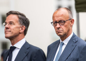 "Mörder": Merz und Rutte bei Verleihung des Westfälischen Friedenspreises ausgebuht (VIDEOS)